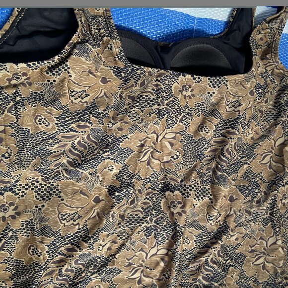 Blair 16W Gold / Black Two Piece Padded Swim Wear - Picture 11 of 12